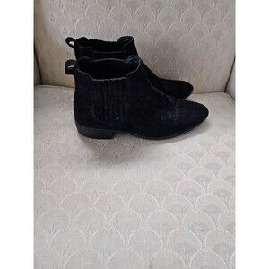 Suede chealsea boots